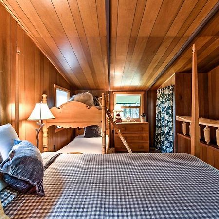 פקווד Serene Washington Escape With Deck And Mountain Views! מראה חיצוני תמונה