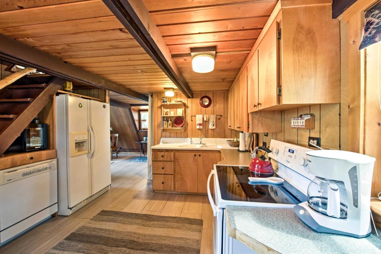 פקווד Serene Washington Escape With Deck And Mountain Views! מראה חיצוני תמונה