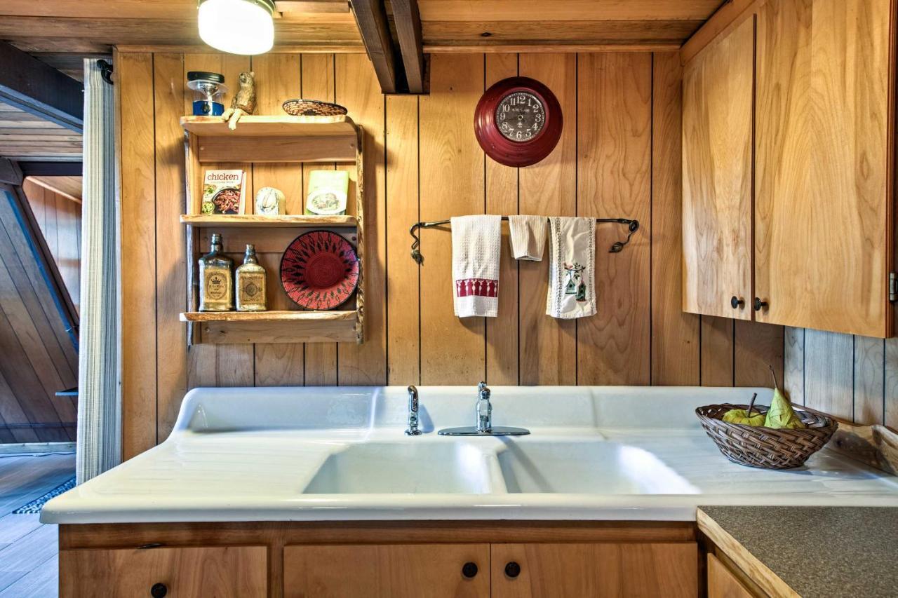 פקווד Serene Washington Escape With Deck And Mountain Views! מראה חיצוני תמונה